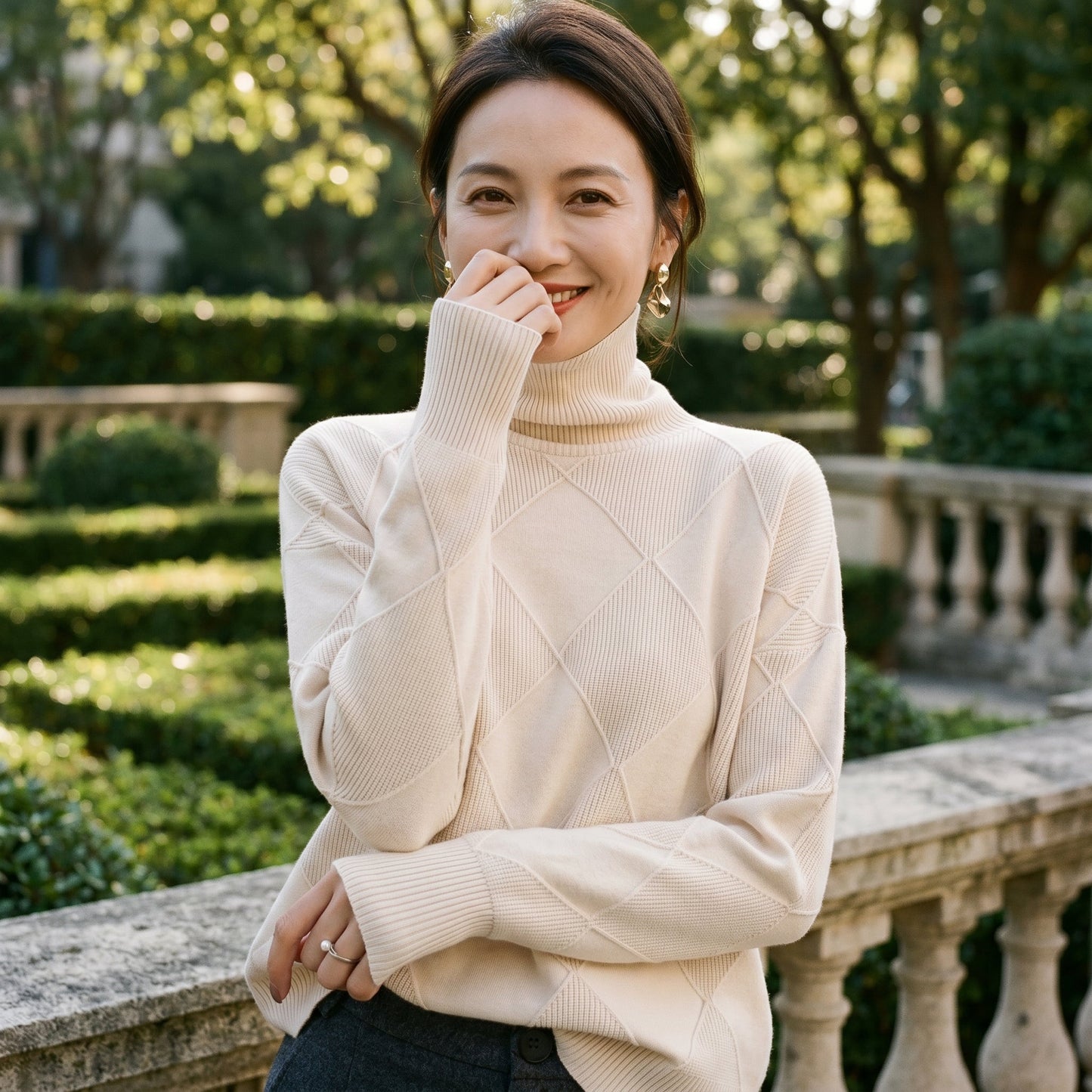 Sophia - Elegant Warm Turtleneck Shirt for Women
